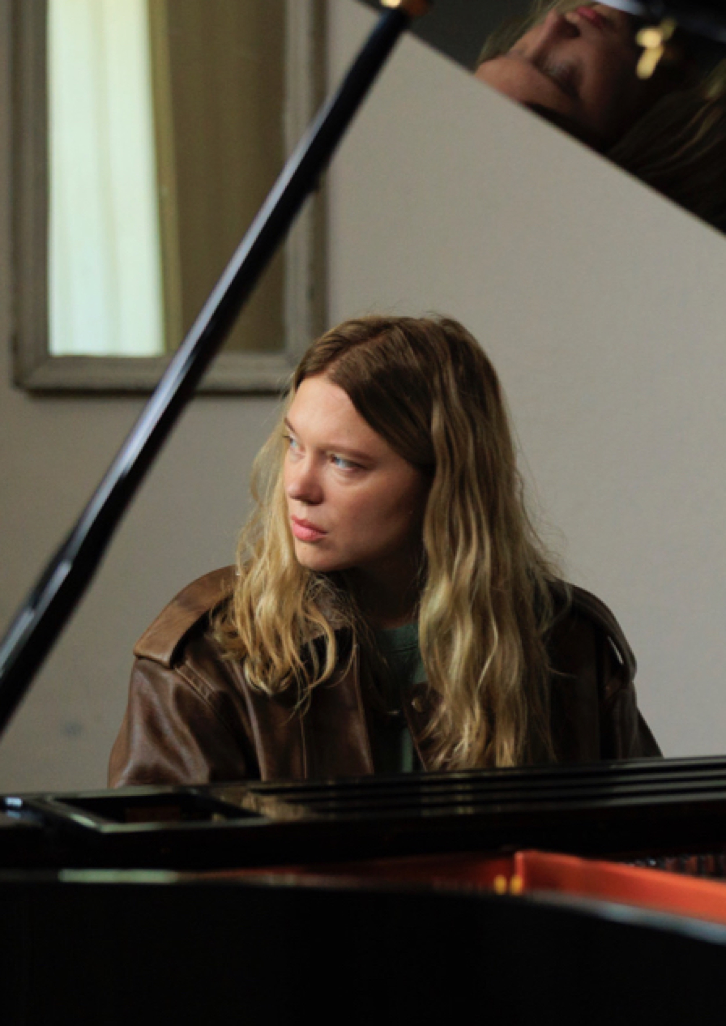 Gentle_Monster_Frederic_Batier_Film_AG-poster